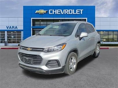 Used 2022 Chevrolet Trax LS w/ Tint and Cruise Package