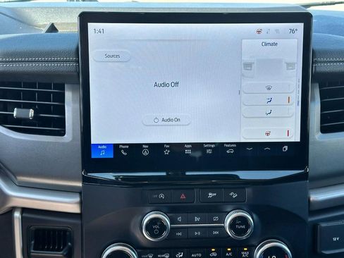 Used 2024 Ford Expedition XLT image 15