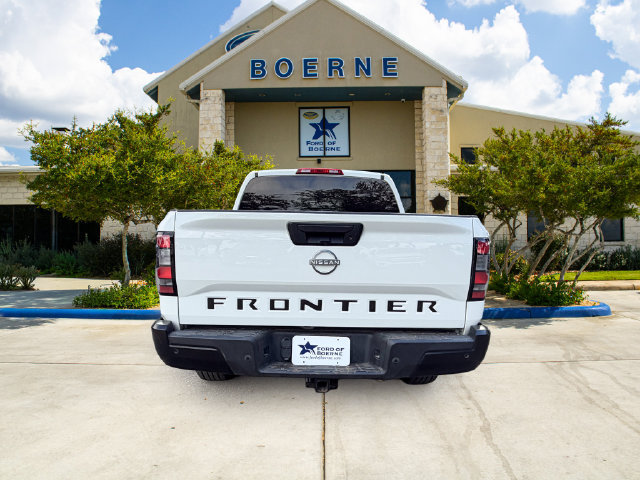 Used 2022 Nissan Frontier S w/ Technology Package RWD image 4
