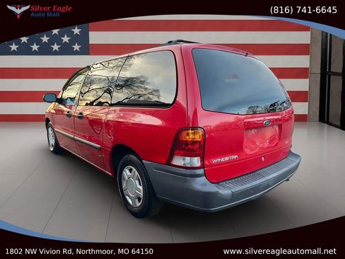 Used 2001 Ford Windstar LX image 2