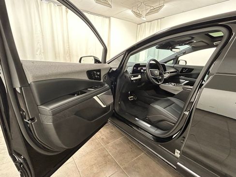 Used 2025 Cadillac Optiq Sport 2 w/ LPO, Floor Liner Package image 25