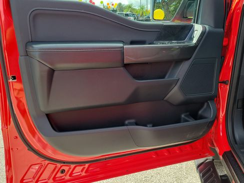 Used 2022 Ford F150 XLT w/ Equipment Group 302A High RWD image 18