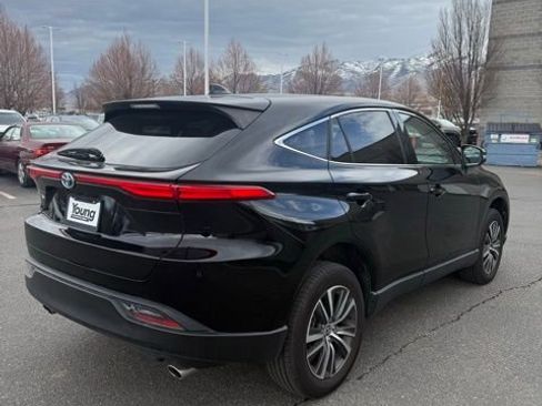 Certified 2023 Toyota Venza LE AWD/4WD image 6