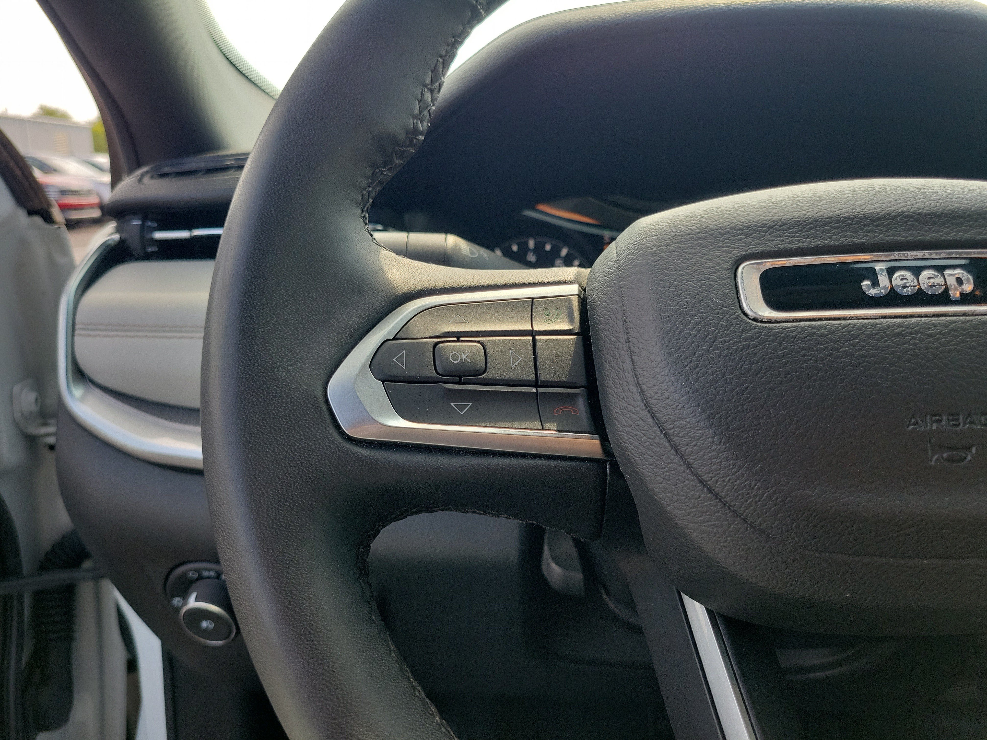 Used 2025 Jeep Compass Limited AWD/4WD image 22
