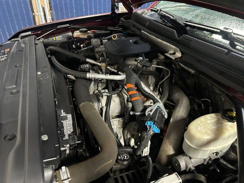 Used 2015 GMC Sierra 2500 SLT w/ Duramax Plus Package image 30