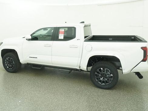 New 2026 Toyota Tacoma SR5 image 11