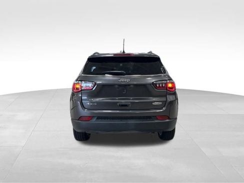 Used 2023 Jeep Compass Latitude AWD/4WD image 31