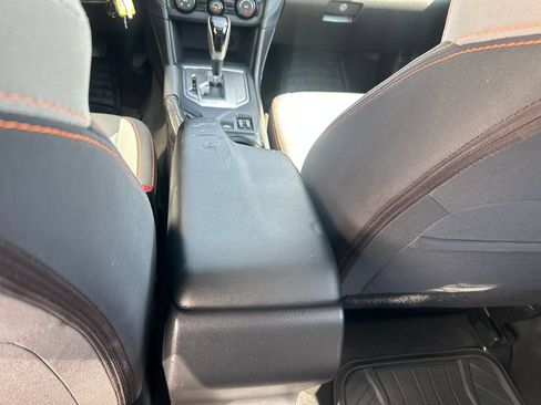 Used 2018 Subaru Crosstrek 2.0i Premium w/ Moonroof Package AWD/4WD image 29