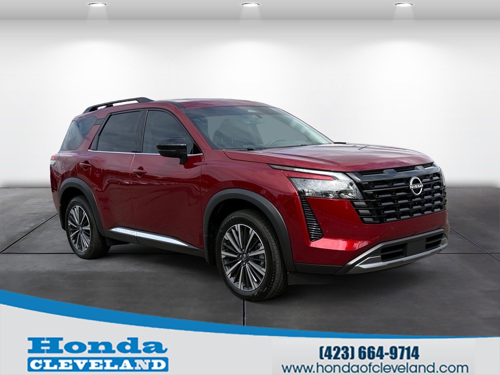 Used 2026 Nissan Pathfinder Platinum AWD/4WD image 1
