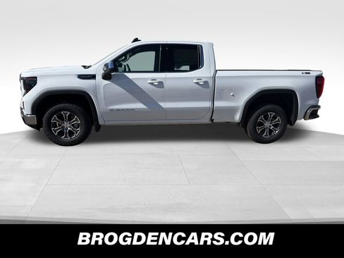 New 2026 GMC Sierra 1500 SLE image 5
