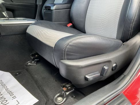 Used 2014 Toyota Camry SE FWD image 23