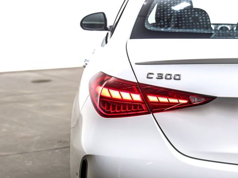 Used 2022 Mercedes-Benz C 300 Sedan image 16
