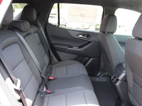 New 2027 Chevrolet Equinox LT w/ Safety and Technology Package FWD image 26