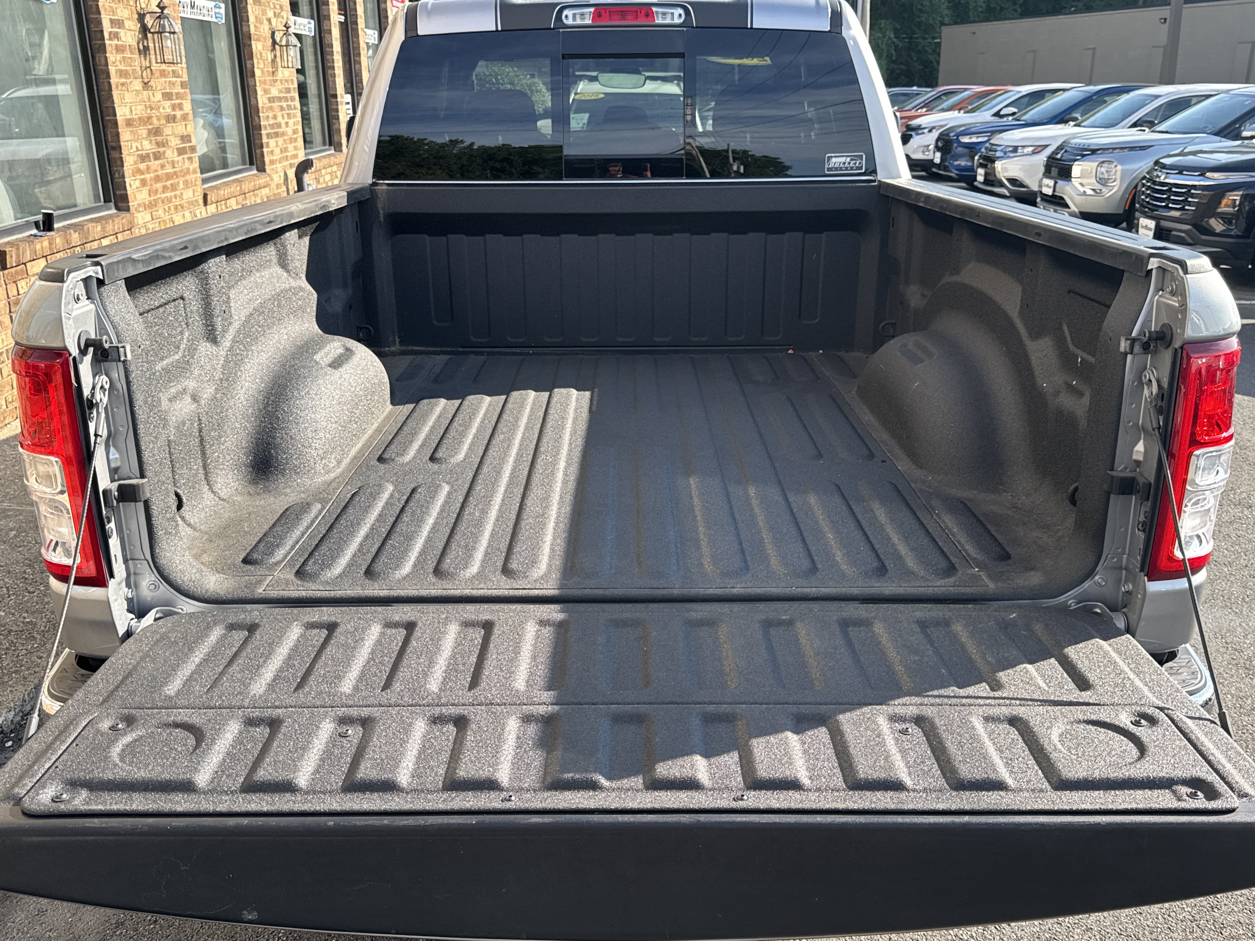 Used 2022 RAM 1500 Big Horn AWD/4WD image 12