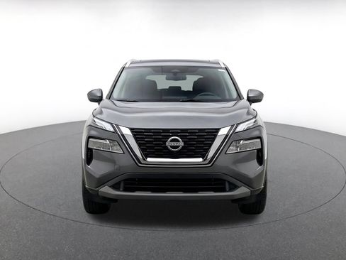 Used 2025 Nissan Rogue SV AWD/4WD image 2