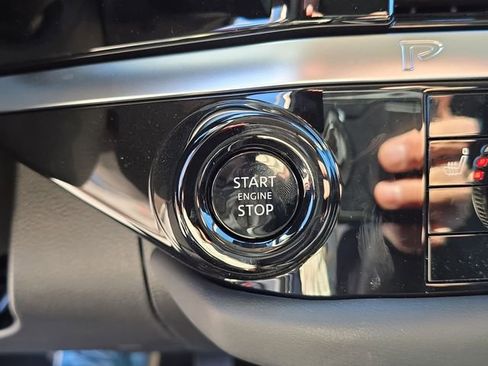 New 2026 Nissan Pathfinder SL image 27