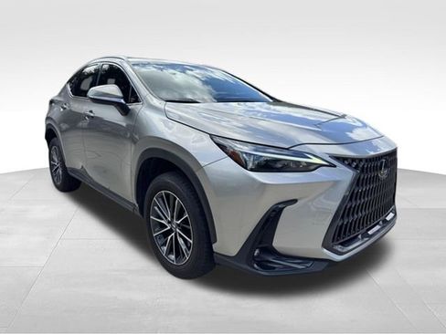 Used 2023 Lexus NX 250 FWD w/ Towing Package (2000 Lbs) image 7
