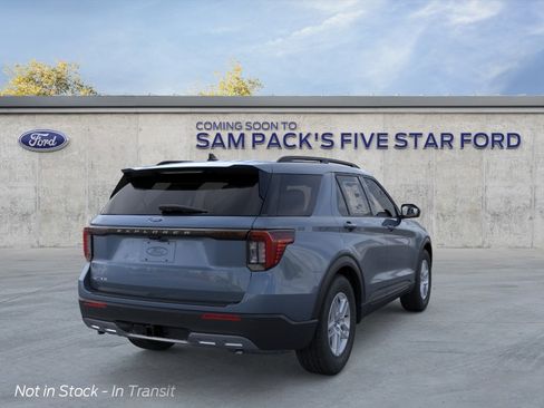 New 2026 Ford Explorer Active RWD image 8