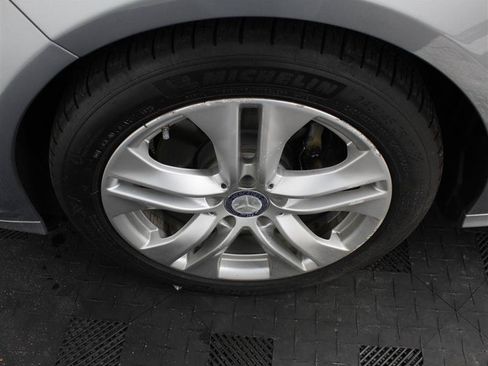Used 2011 Mercedes-Benz E 350 Sedan image 18