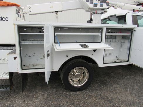 Used 2019 Ford F550 2WD Regular Cab Super Duty w/ Snow Plow Prep Package image 17