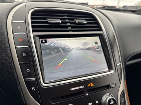 Used 2018 Lincoln MKX Reserve w/ Lincoln MKX Climate Package image 24