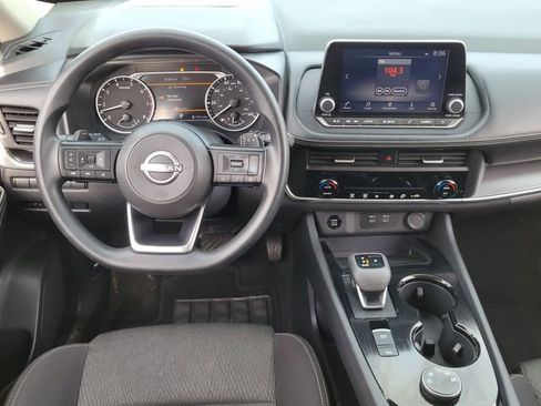 Used 2024 Nissan Rogue SV AWD/4WD image 9
