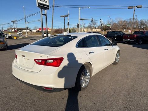 Used 2018 Chevrolet Malibu LT image 7