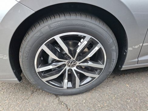 New 2026 Volkswagen Jetta SE image 4