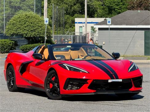 Used 2022 Chevrolet Corvette Stingray Premium Conv w/ Z51 Performance Package RWD image 1
