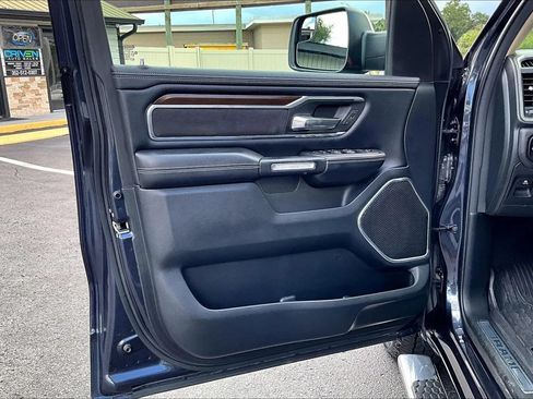 Used 2021 RAM 1500 Laramie RWD image 17