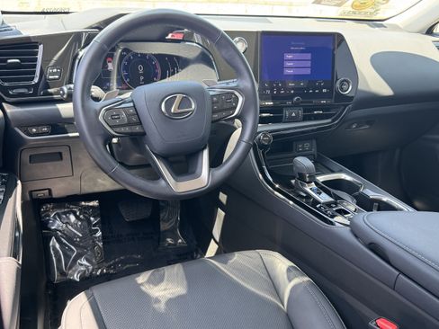 Certified 2026 Lexus NX 350 AWD w/ Accessory Package (Z2) image 29