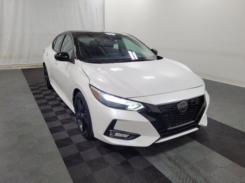 Used 2022 Nissan Sentra SR w/ Midnight Edition FWD image 13