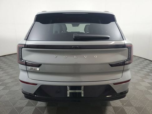 Certified 2025 Volvo EX90 Ultra AWD/4WD image 7