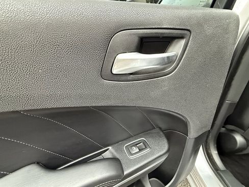 Used 2016 Dodge Charger R/T w/ Plus Group image 23