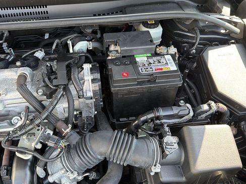 Used 2021 Toyota Corolla LE FWD image 33