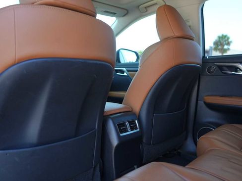 Used 2022 Lexus RX 350L Luxury w/ Accessory Package (Z1) image 13