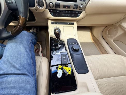 Used 2015 Lexus ES 350 w/ Premium Package FWD image 24