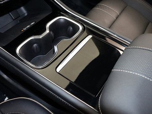 New 2026 Chevrolet Traverse High Country w/ LPO, Cargo Package image 23