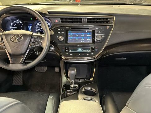 Used 2016 Toyota Avalon Limited image 14