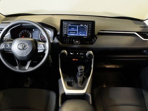 Used 2022 Toyota RAV4 LE AWD/4WD image 14