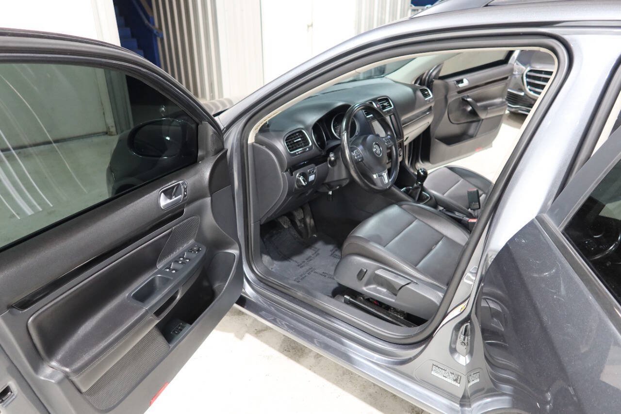 Used 2013 Volkswagen Jetta TDI FWD image 18