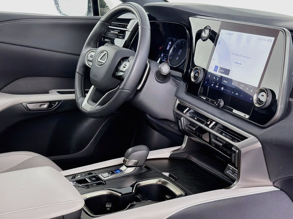Used 2023 Lexus RX 350 Premium w/ Accessory Package (Z1) FWD image 35