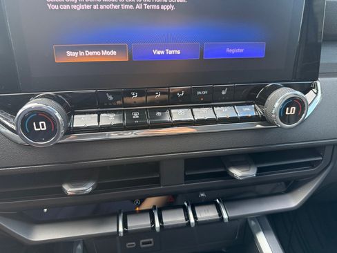 New 2026 Chevrolet Colorado Trail Boss w/ Midnight Edition AWD/4WD image 28