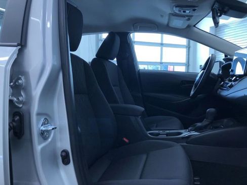 Certified 2025 Toyota Corolla LE image 22