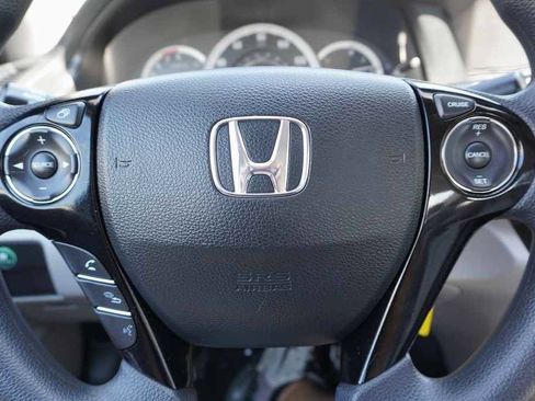 Used 2017 Honda Accord LX image 15
