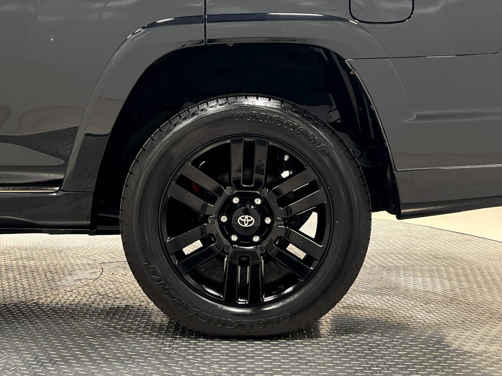 Used 2019 Toyota 4Runner Limited AWD/4WD image 38