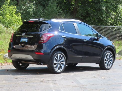 Used 2022 Buick Encore Preferred image 3