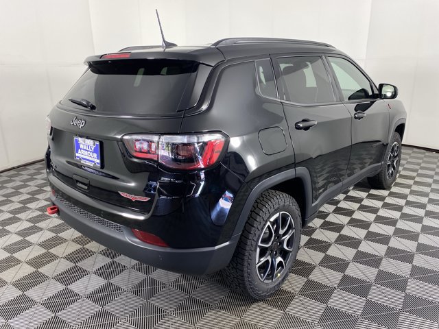 New 2026 Jeep Compass Trailhawk AWD/4WD image 7