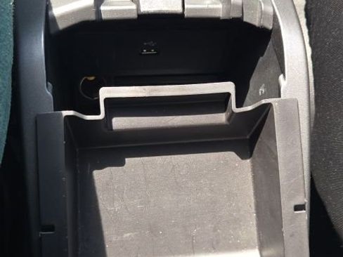 Used 2017 Ford C-MAX SE image 39