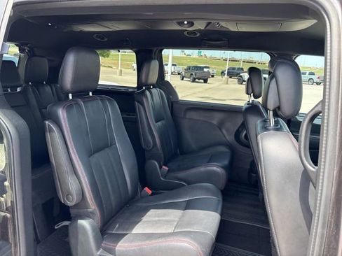 Used 2017 Dodge Grand Caravan GT image 15